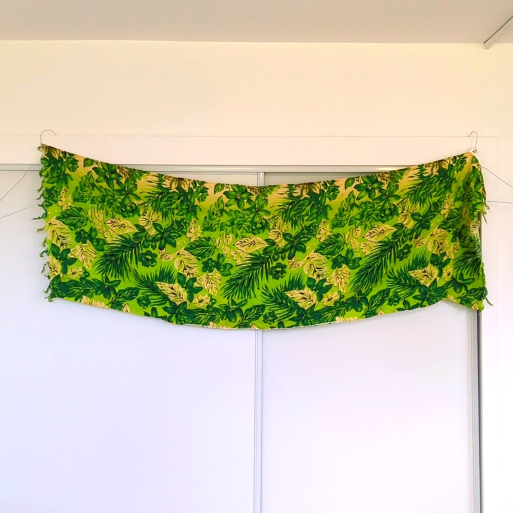Beach wrap / Pareo / sarong /scarf